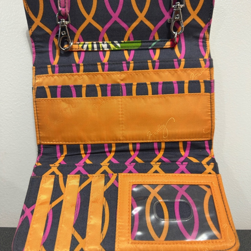 Floral Quilted Women's Clutch - Picture 6 of 7